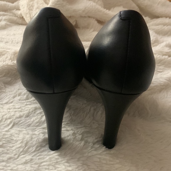 CLARKS ADRIEL VIOLA BLACK LEATHER - Picture 8 of 8